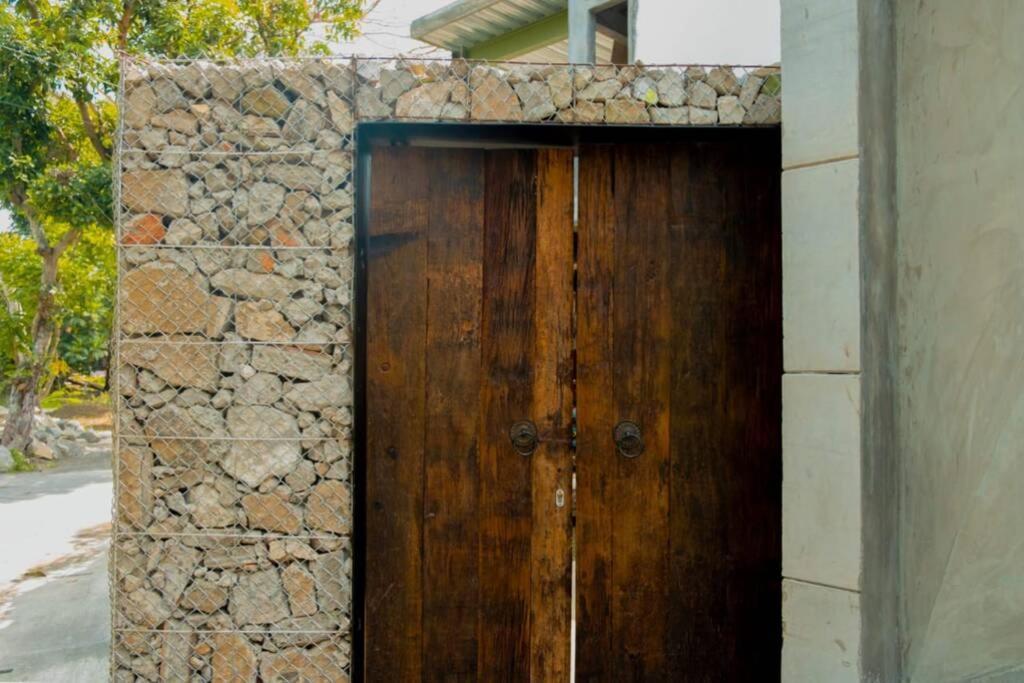 Villa Amalura I Yogyakarta Eksteriør billede
